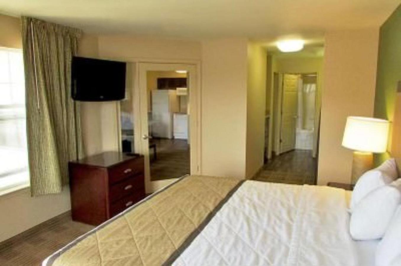 Lonestar Suites Уебстър Екстериор снимка