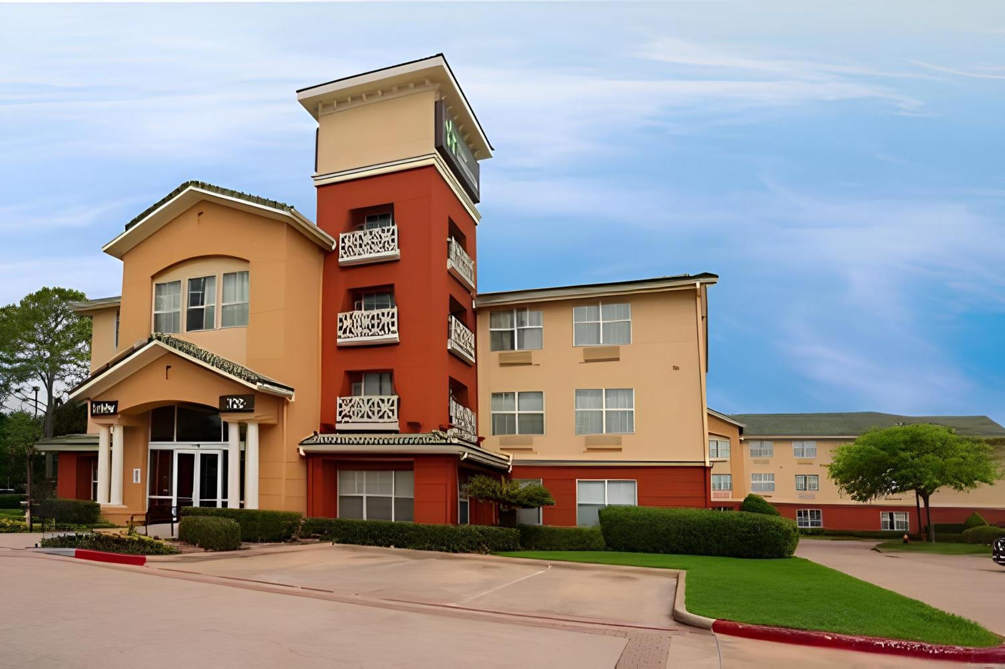 Lonestar Suites Уебстър Екстериор снимка