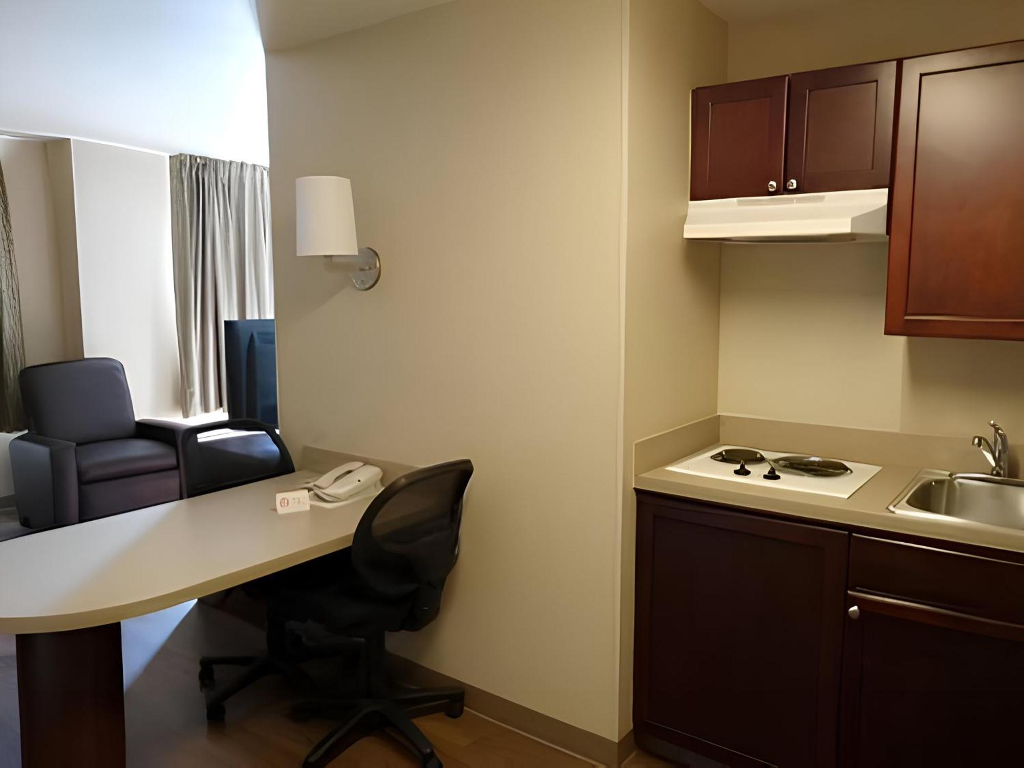 Lonestar Suites Уебстър Екстериор снимка